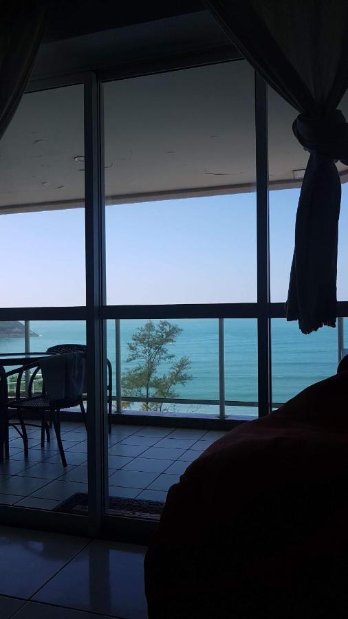 Apartemen Frente Mar